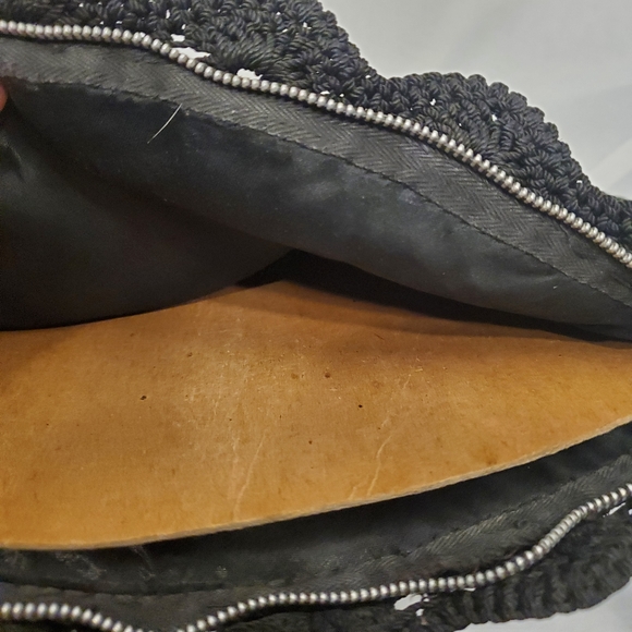 Vtg Black Goth Gothic Fan Shaped Crocheted Handbag w/Lucite Embellishment - Picture 3 of 6